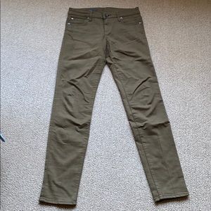 Kut from the Kloth Skinny Jeans in Olive